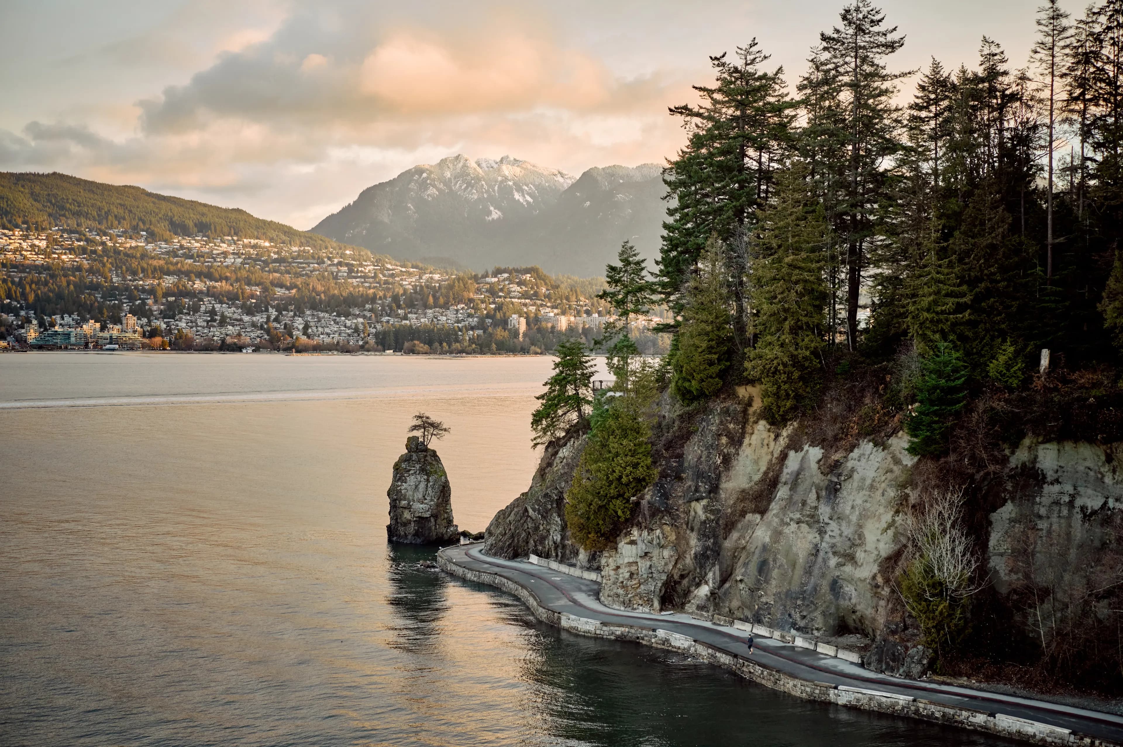 How to Choose a Doctor in Canada: Reviews and CPSBC Lookup