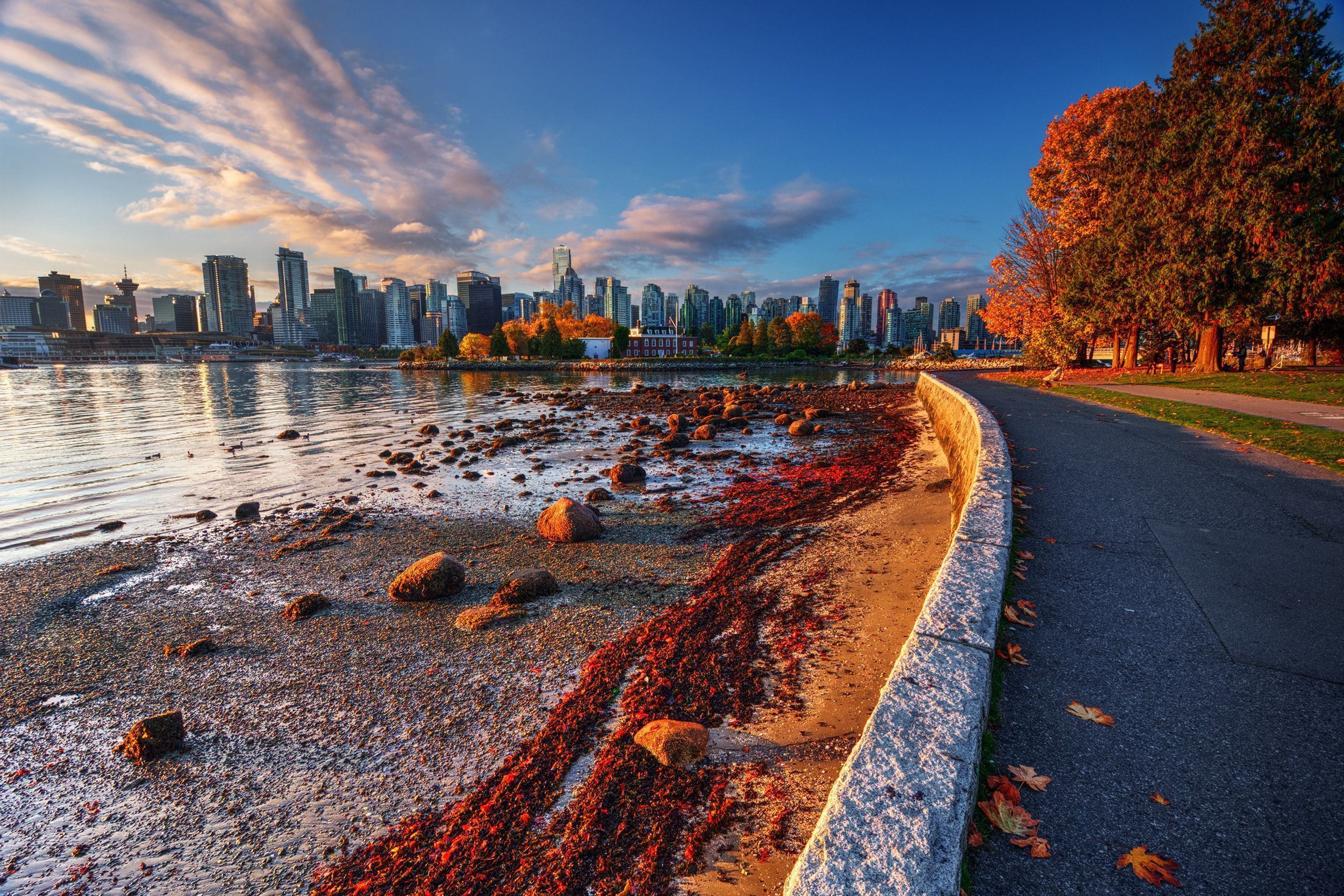 Private healthcare Canada options in BC: what you can pay