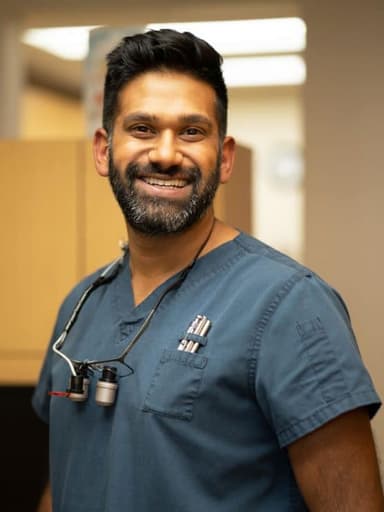 Dr. Anik Popat photo