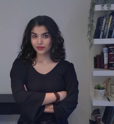 Niloofar (Zahra) Pirmardi photo