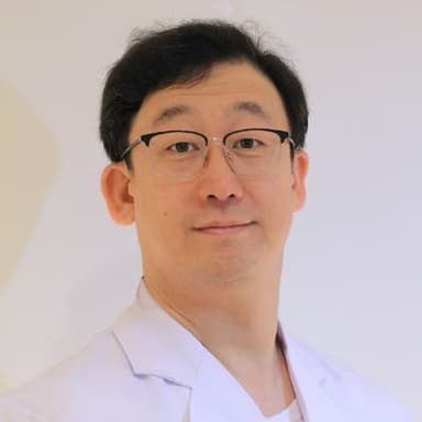 Dr. HOWARD HUANG photo